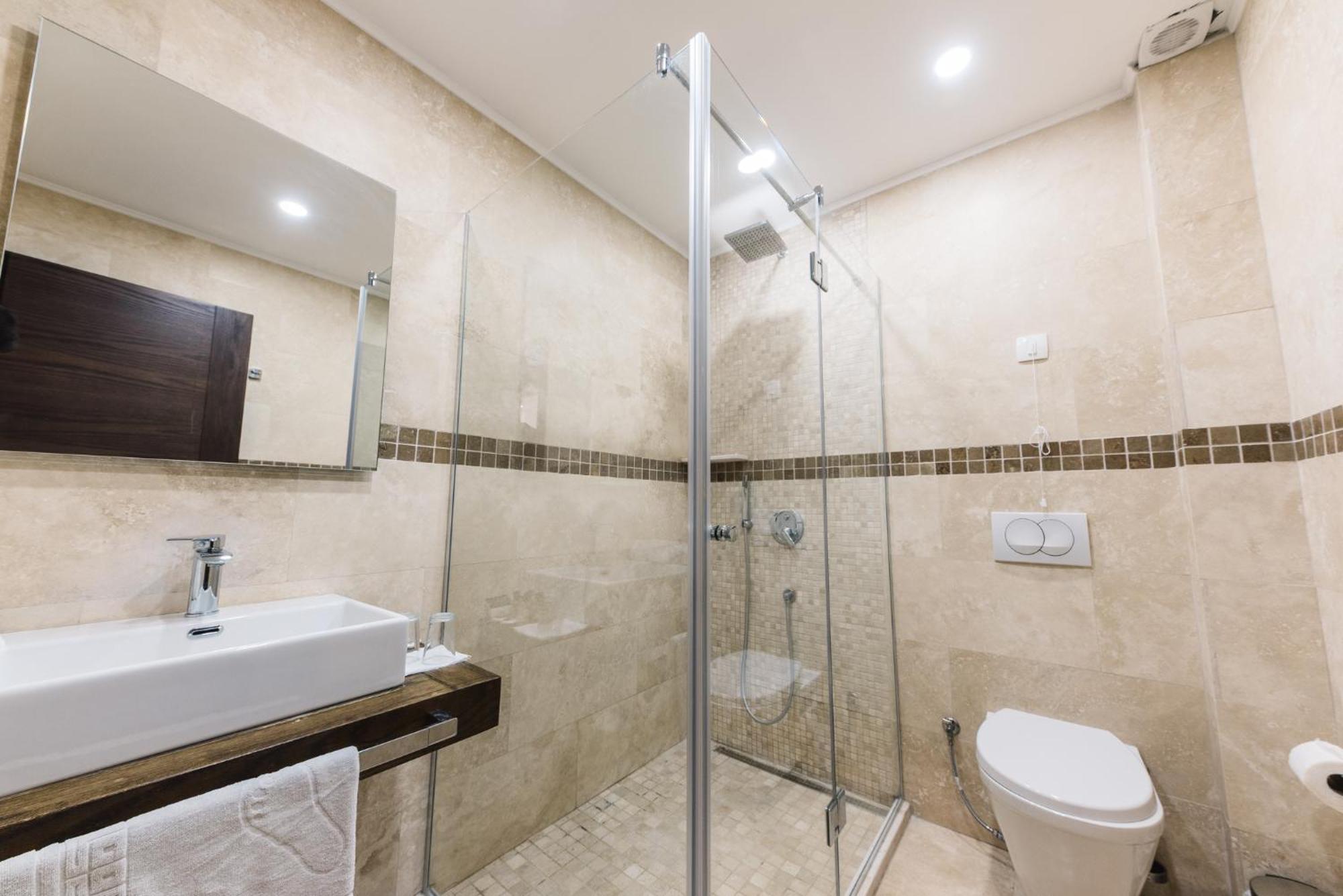 Boutique Hotel Salina Ulcinj Extérieur photo