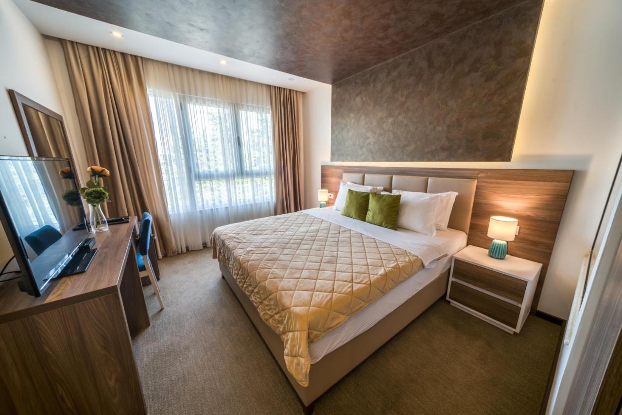 Boutique Hotel Salina Ulcinj Extérieur photo